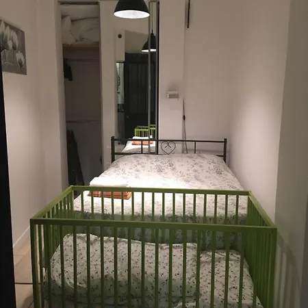 Apartment Cozy House With Parking And Garden Nice