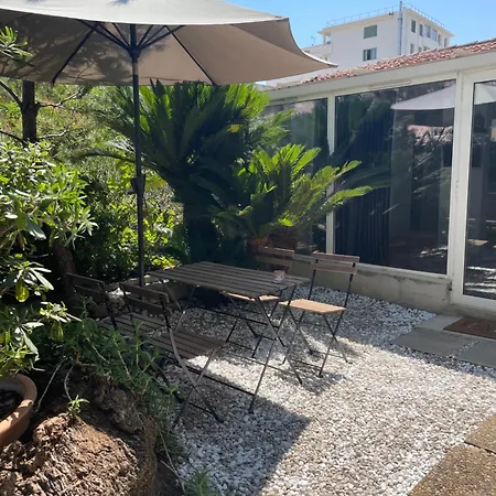 Cozy House With Parking And Garden Nice